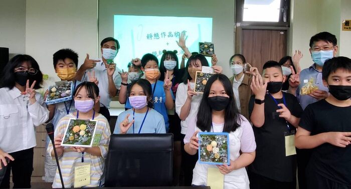 111年度臺北市跨國銜轉生暑期體驗學習營，共 8 張